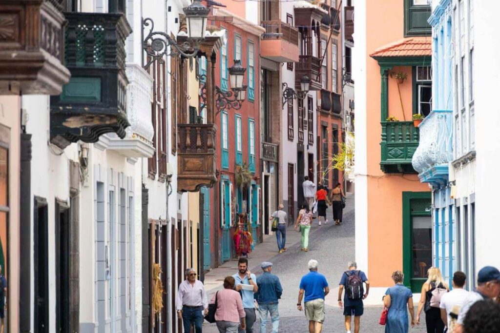 I vicoli e gli scorci di Santa Cruz de La Palma, meta perfetta per questo periodo dell'anno.