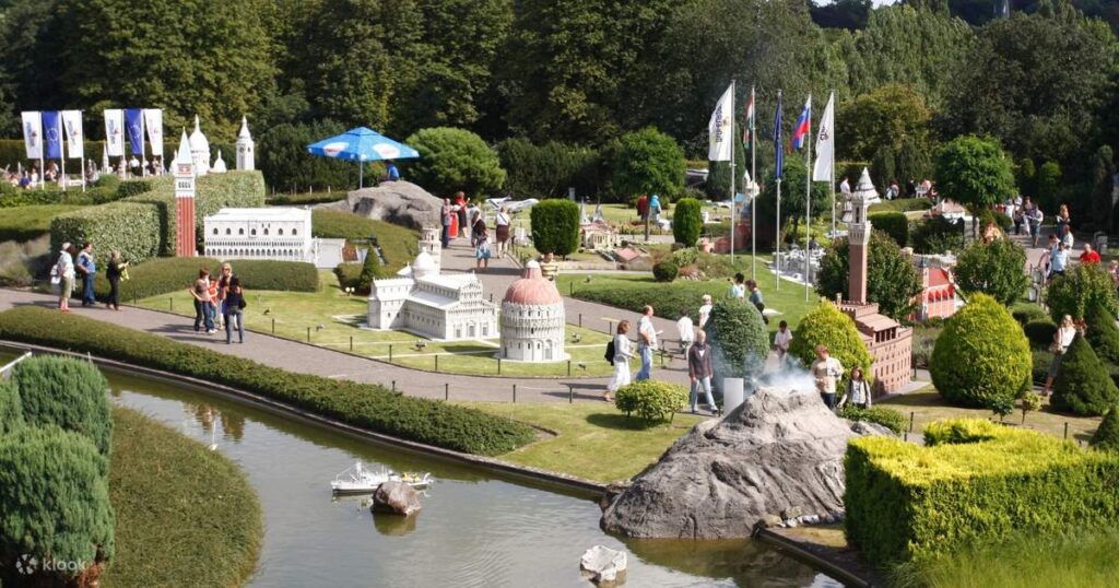 Mini-Europe è uno dei parchi tematici europei più visitati